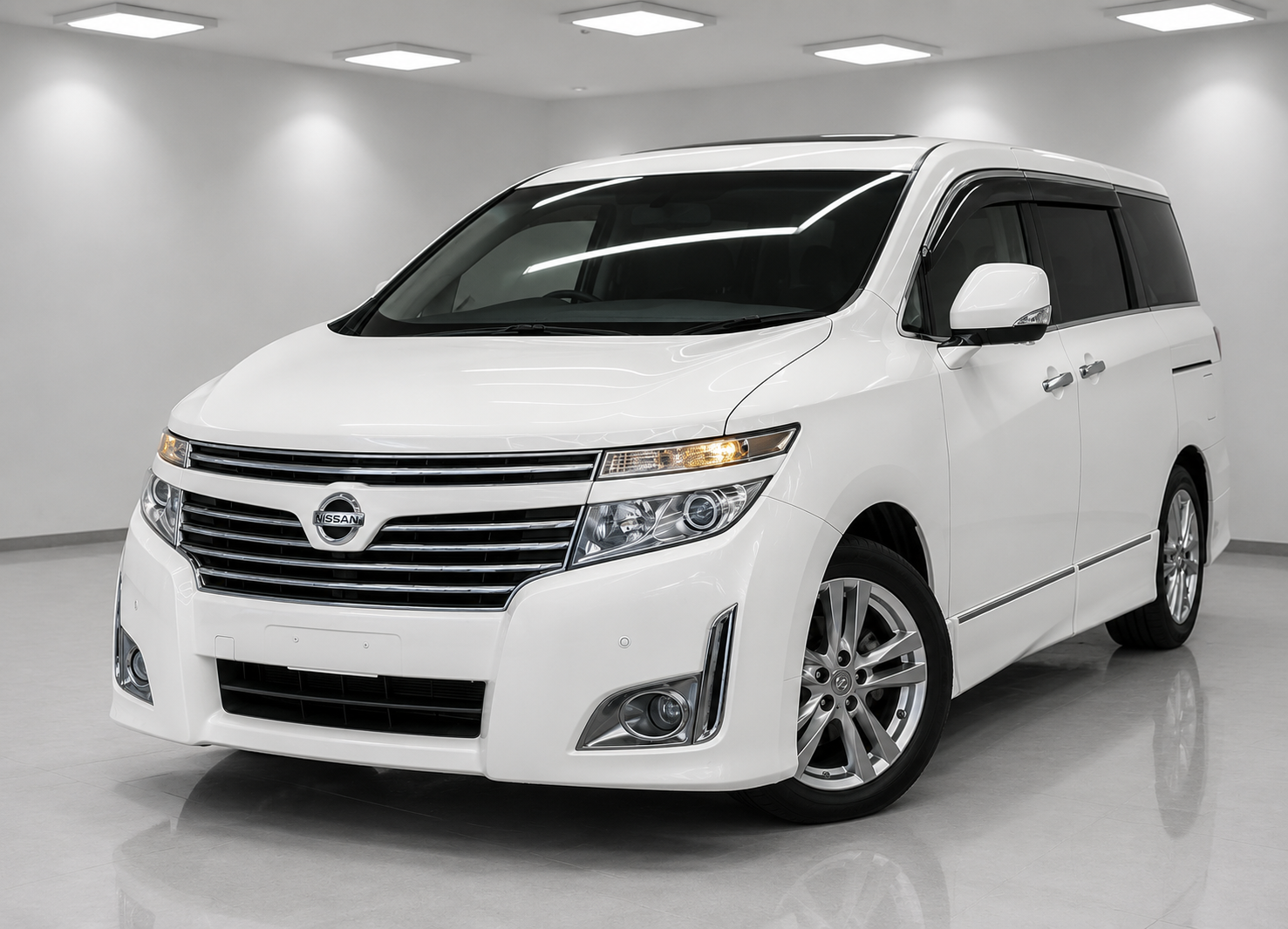 White Nissan Elgrand front view