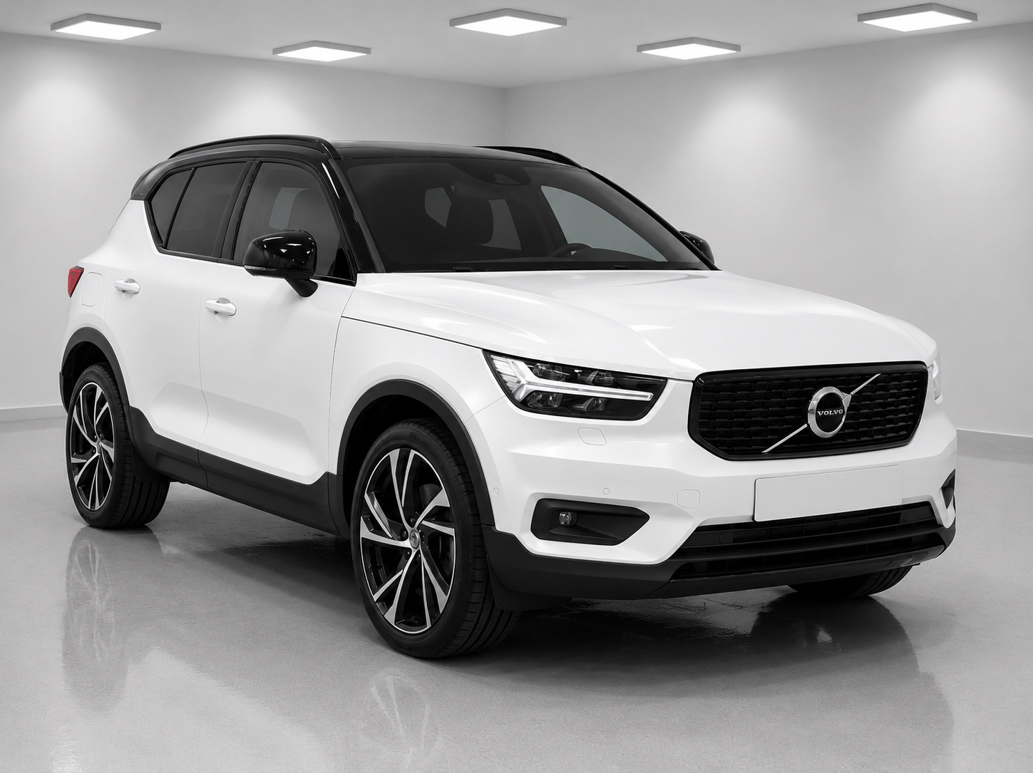 White Volvo XC40 front view